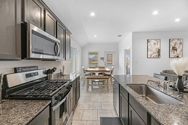 Building Photo - 7534 Cynomys Ct