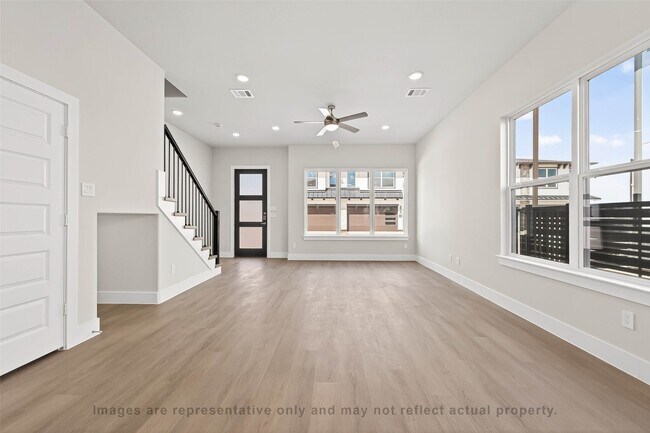 Building Photo - 10719 Mason Rd