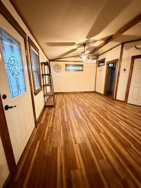 Building Photo - 520 Leisure Ln