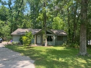 Building Photo - Super cute 3 bedroom 2 bath in NW Miram Manor