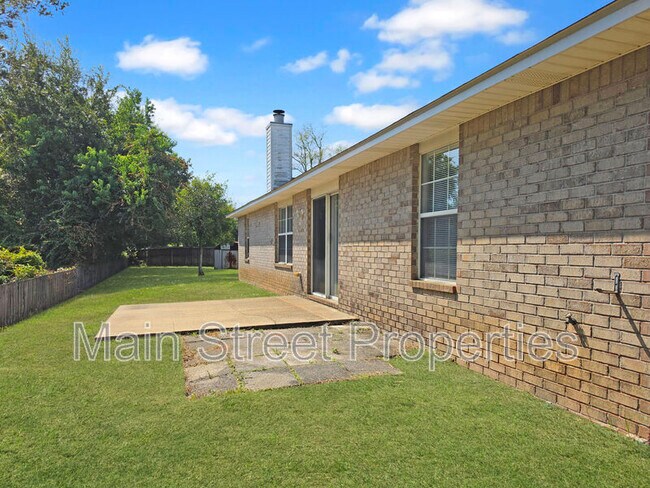 Building Photo - 1638 Dee's Rd
