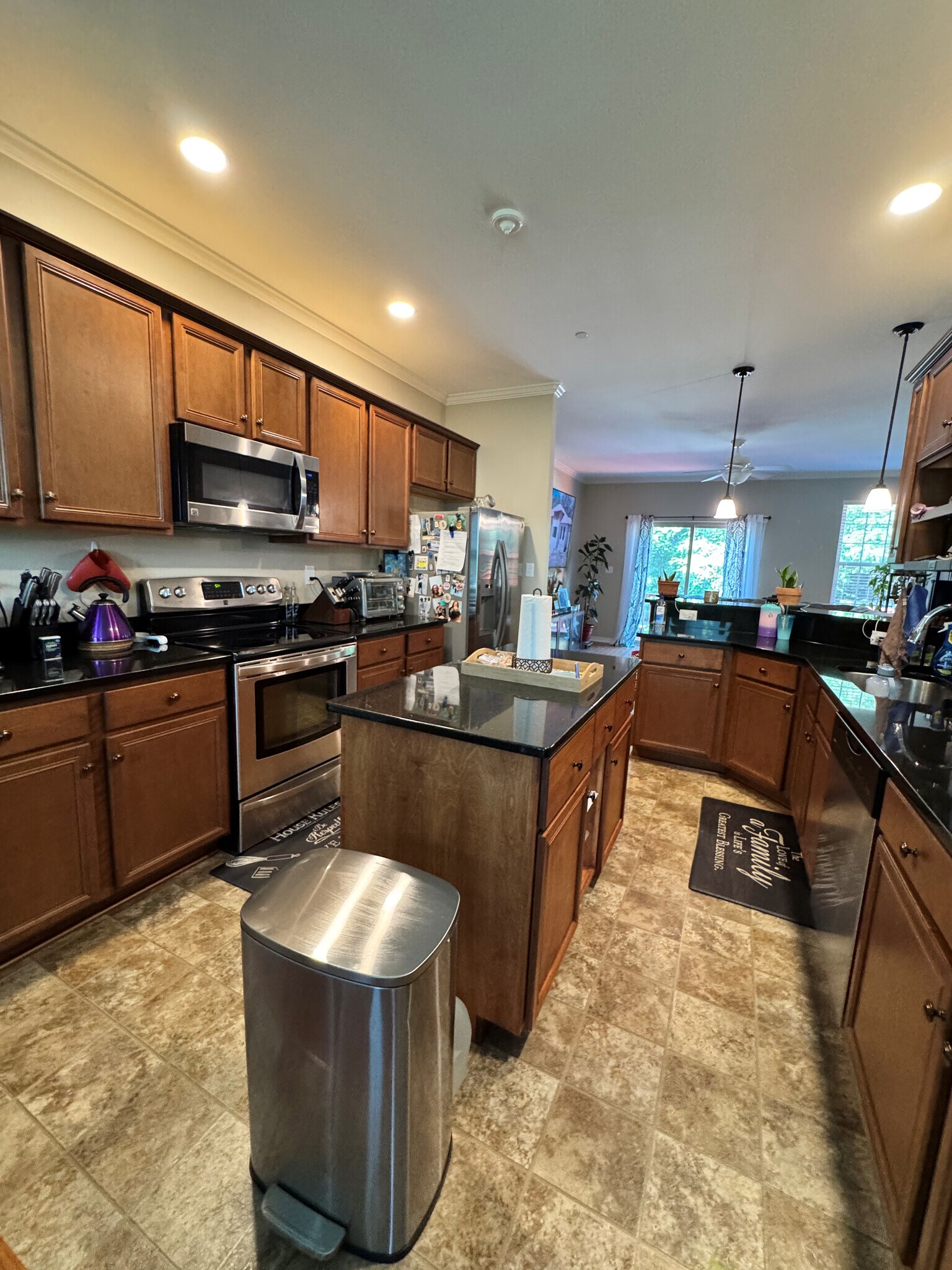 Building Photo - 180 Hemisphere Cir