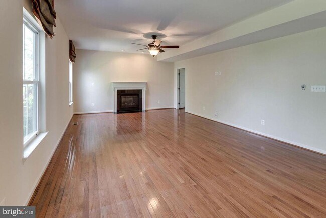 Building Photo - 12760 Manor Hall Ct