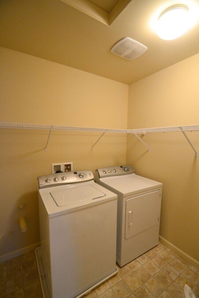 Building Photo - 3bd/2.5ba Bothell Home