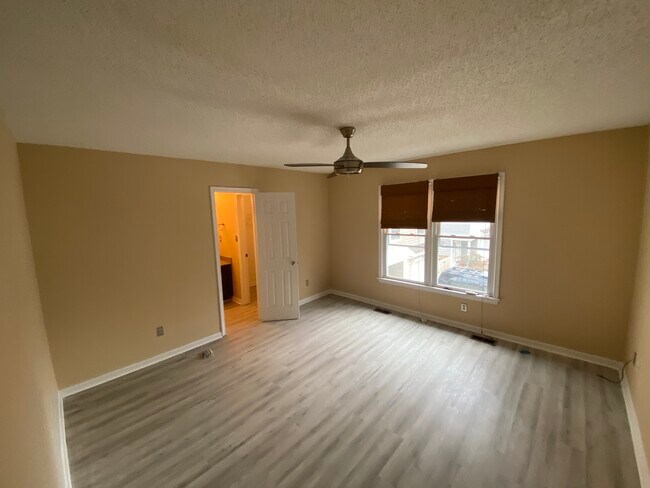 2nd floor (back room) - 524 Pine Tops Ct