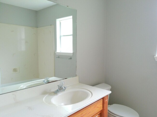 Building Photo - 6117 Jessica Dr