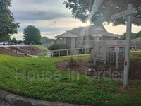 Building Photo - 301 Abbey Cir