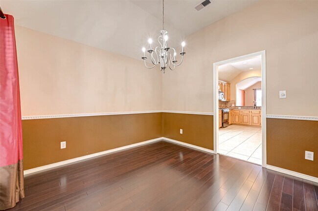 Building Photo - 3403 Sparta Dr