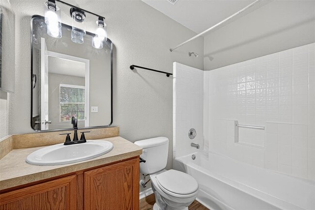 Building Photo - 16854 Pine Castle Dr