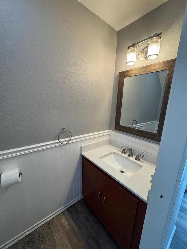 Building Photo - For rent: 98-1433 Kaahumanu St. #F, Aiea, ...