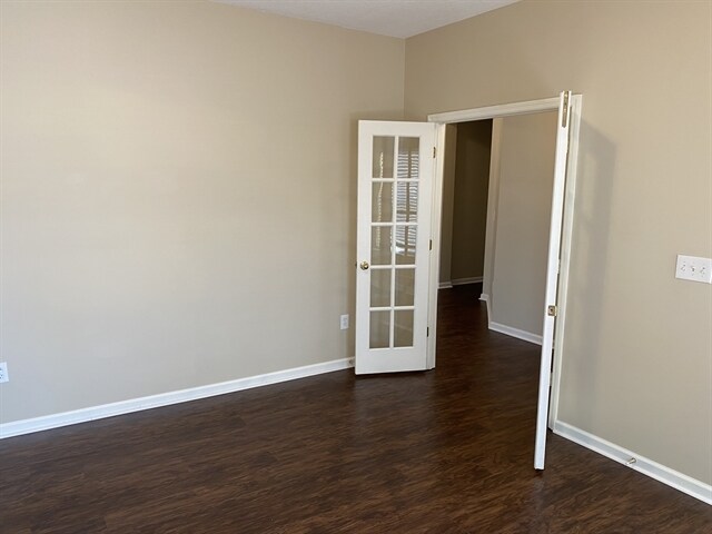 Building Photo - 2879 Pebblewood Ln
