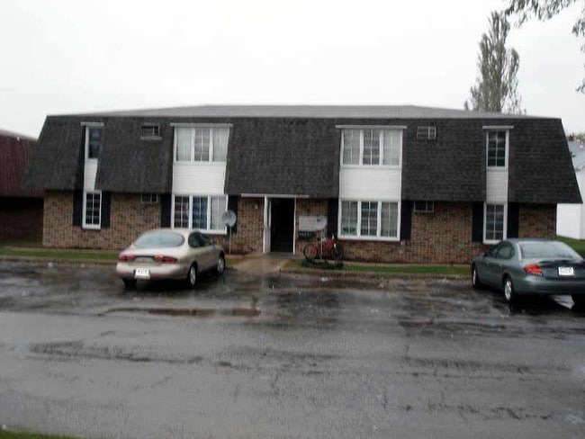726 Schoen St - 724-732 Schoen St
