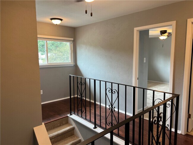 Building Photo - 7415 Shadywood Dr