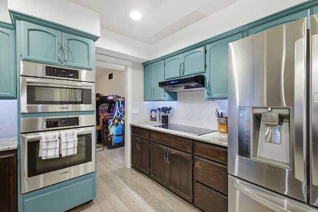 Building Photo - 2915 Quail Oak St