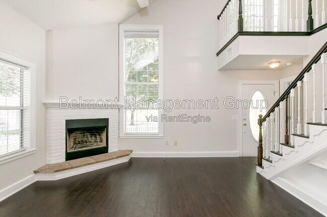 Building Photo - 933 Lake Elsie Dr