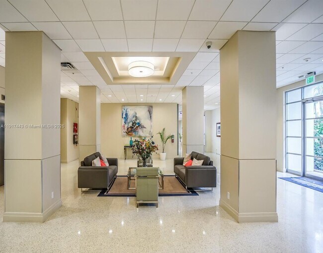 Building Photo - 4001 S Ocean Dr