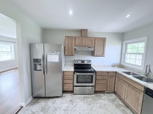 Building Photo - 109 Sheffield Rd