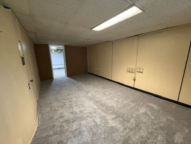 Building Photo - Updated 3-Bedroom Akron Home with Finished Basement & Large Detached Garage
