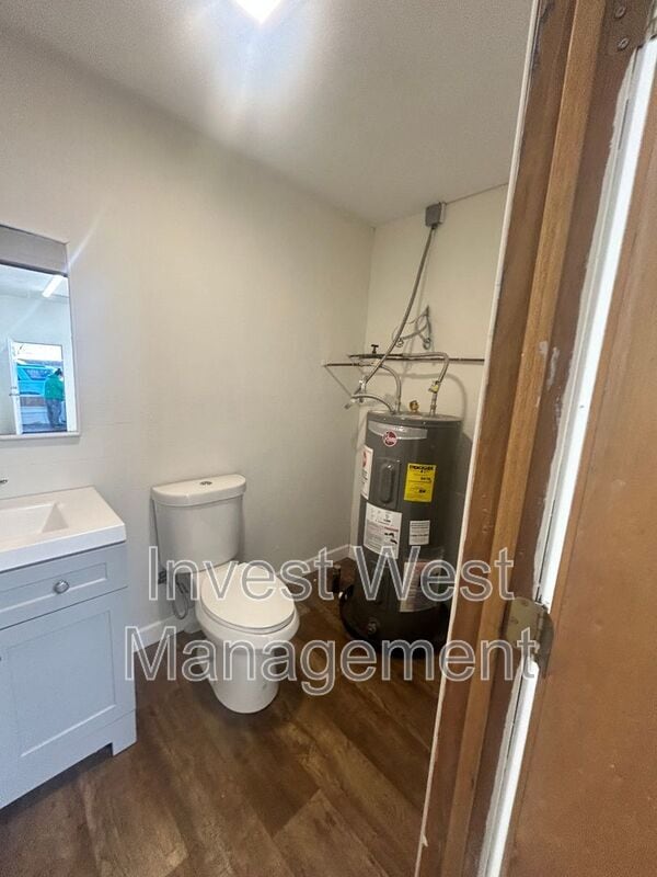 Building Photo - 277 Main Ave