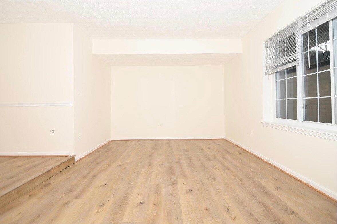 Building Photo - 13246 Bayberry Dr