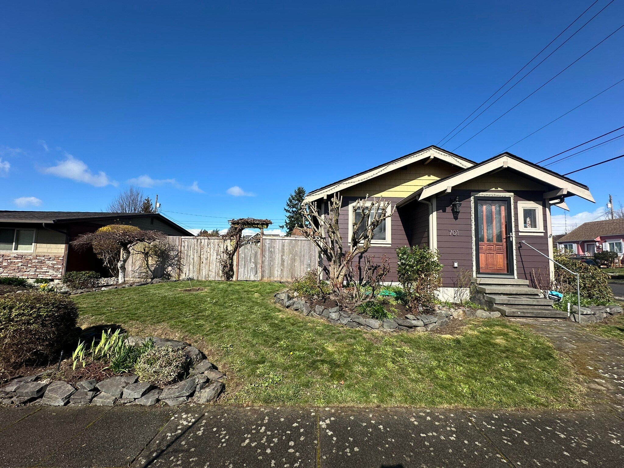 Building Photo - 701 S 59th St