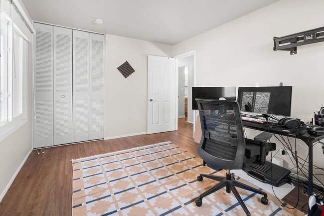 Building Photo - 5011-5013 Three Oaks Rd