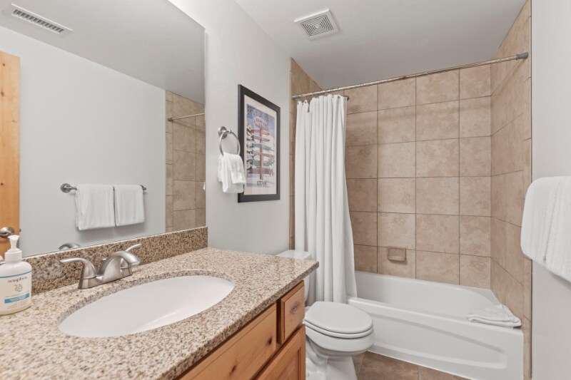 Building Photo - 5501 Lillehammer Ln
