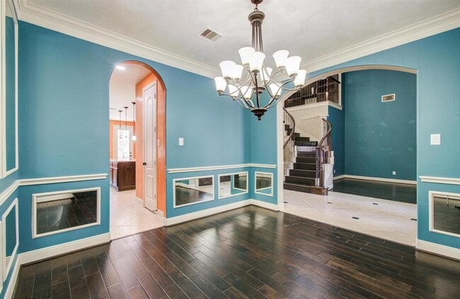 Building Photo - 4203 Scenic Valley Ln