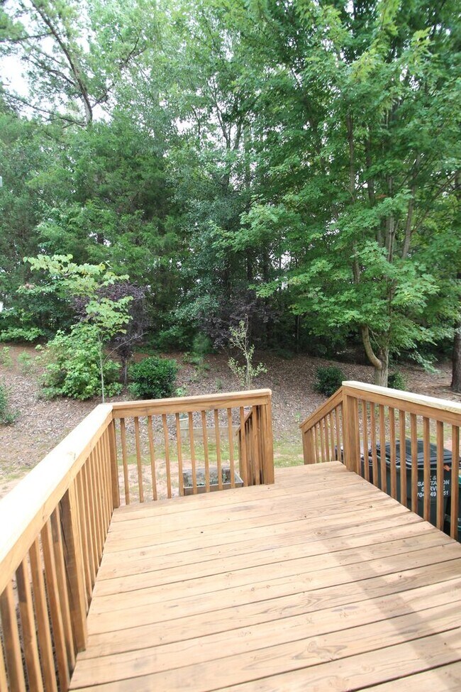 Building Photo - 7309 Sun Dance Dr