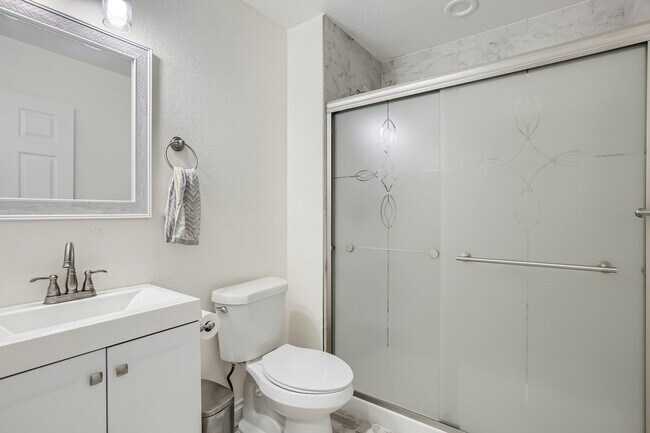 Building Photo - 10748 Worthington Cir