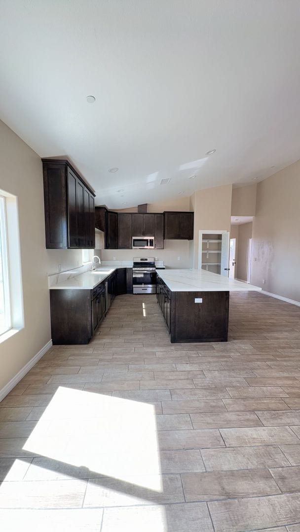 Building Photo - NEWER CONSTRUCTION 4 BEDROOM APPLE VALLEY HOME