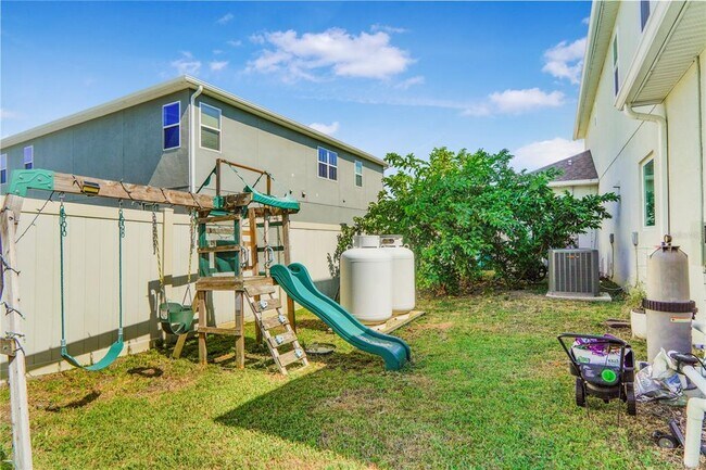 Building Photo - 694 Brooks Field Dr