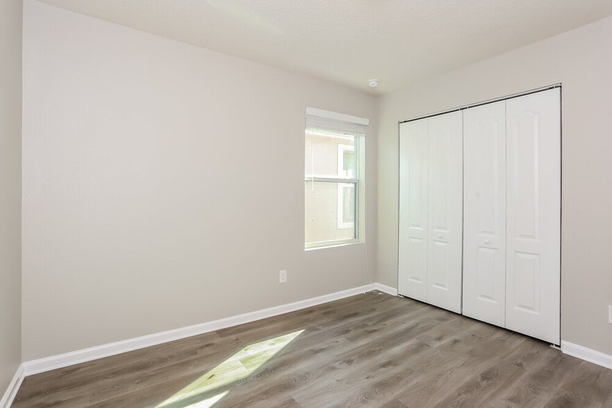 Building Photo - 3830 Julia Marie Drive