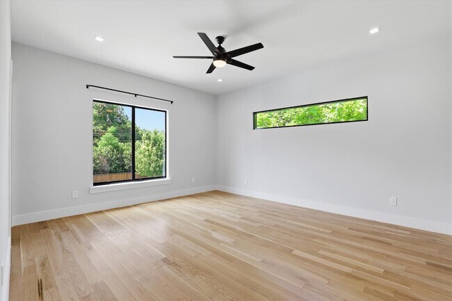 Building Photo - 13693 Peyton Dr