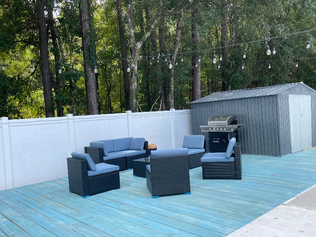 Building Photo - 3703 Alcove Dr
