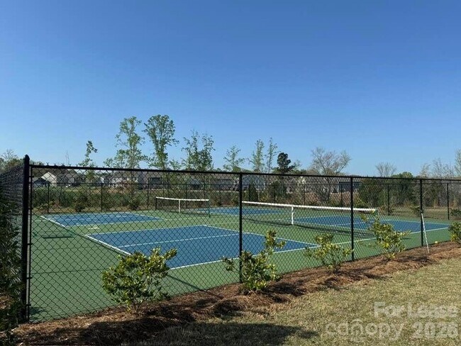 Building Photo - 7898 Old Brk Rd