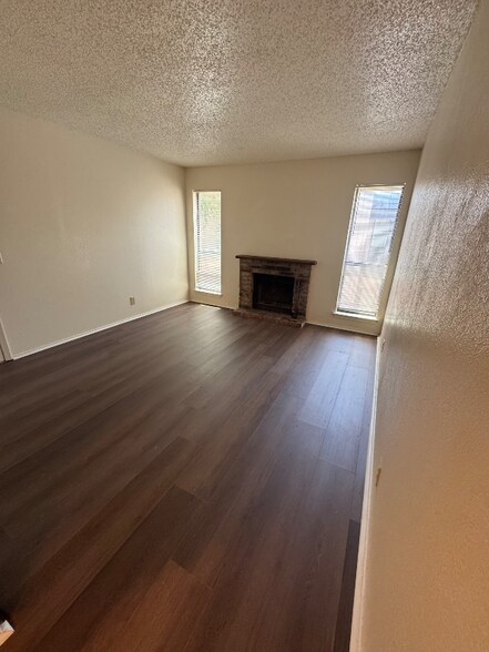 Building Photo - 4507 Coronado Ave
