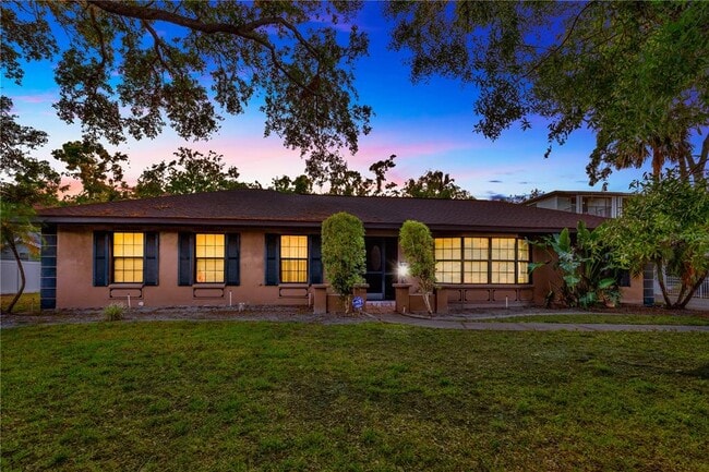 Primary Photo - 4909 S Elberon St