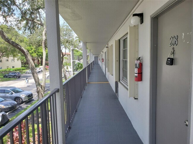 Building Photo - 251 SW 132nd Way