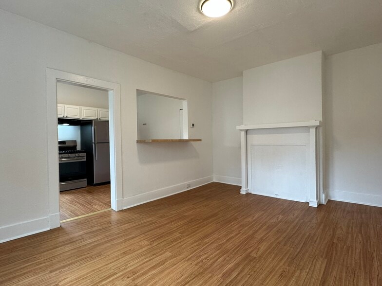 Building Photo - 21 Howard St