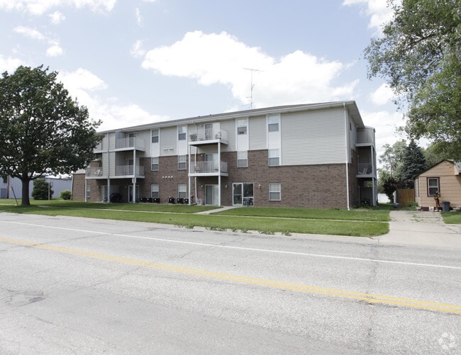 Building Photo - Visser Apartments