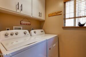 Building Photo - 4321 W Mogollon Dr