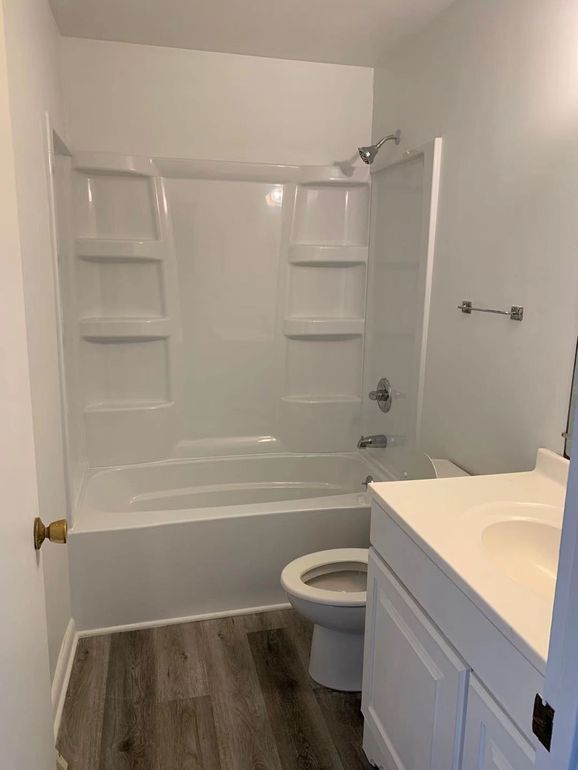 Building Photo - 1635 S Dorchester Dr