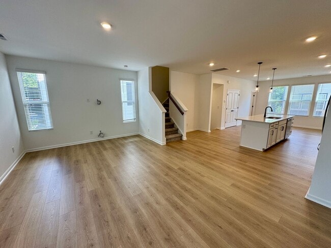 Building Photo - Beautiful, New Construction, 3-Story, 4BR/...