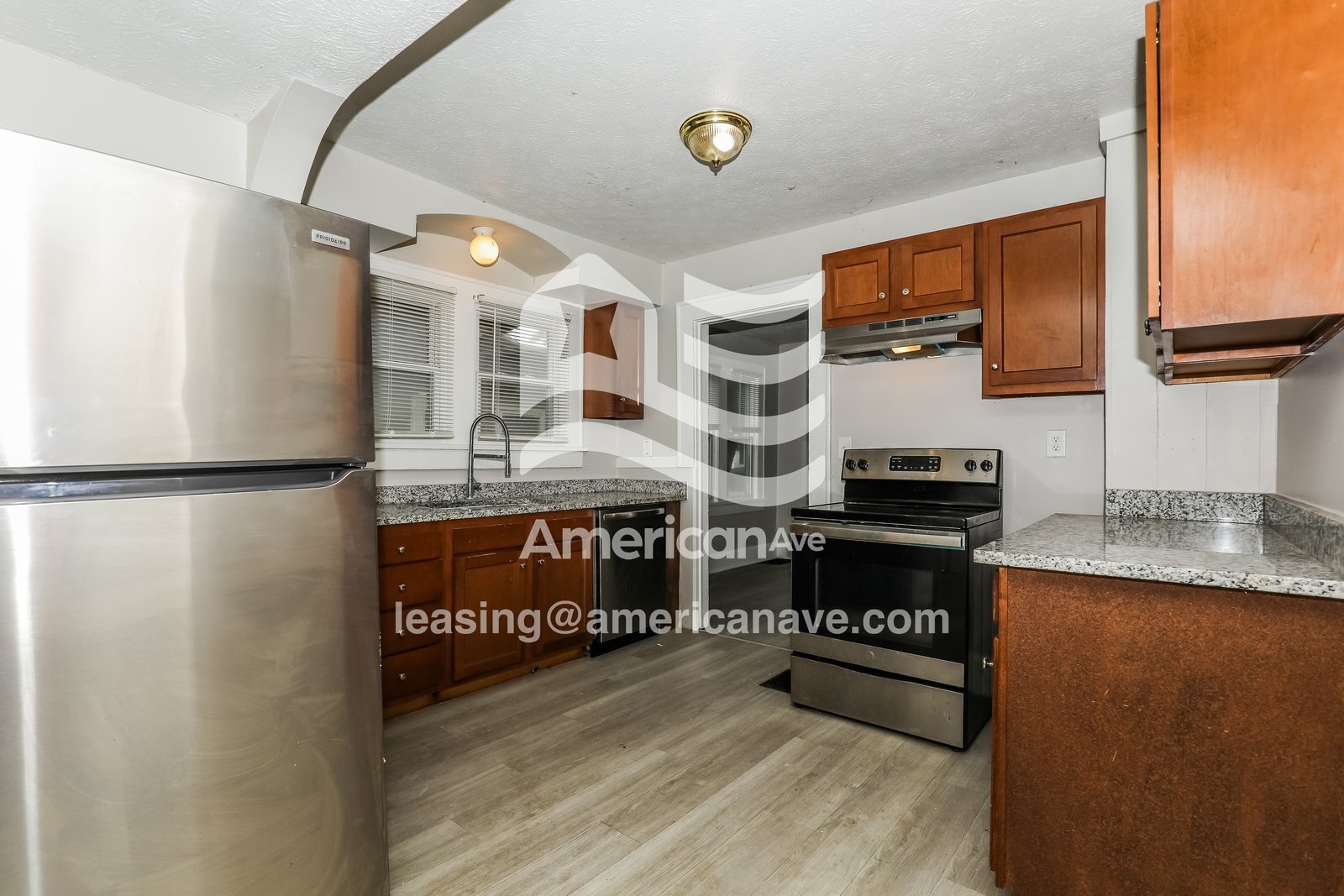 Building Photo - 2415 Central Ave