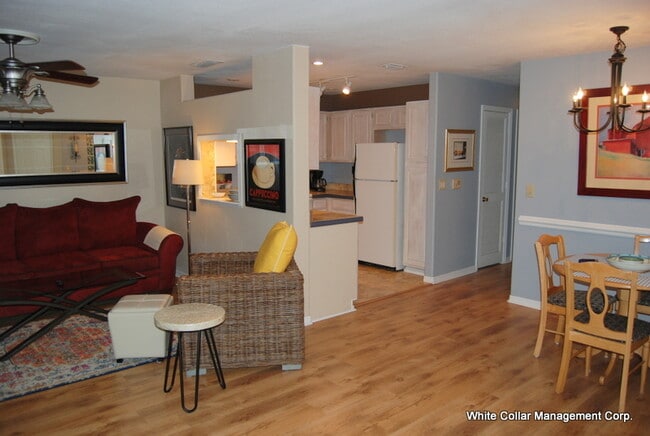 Dinning Room - 10150 Belle Rive Blvd
