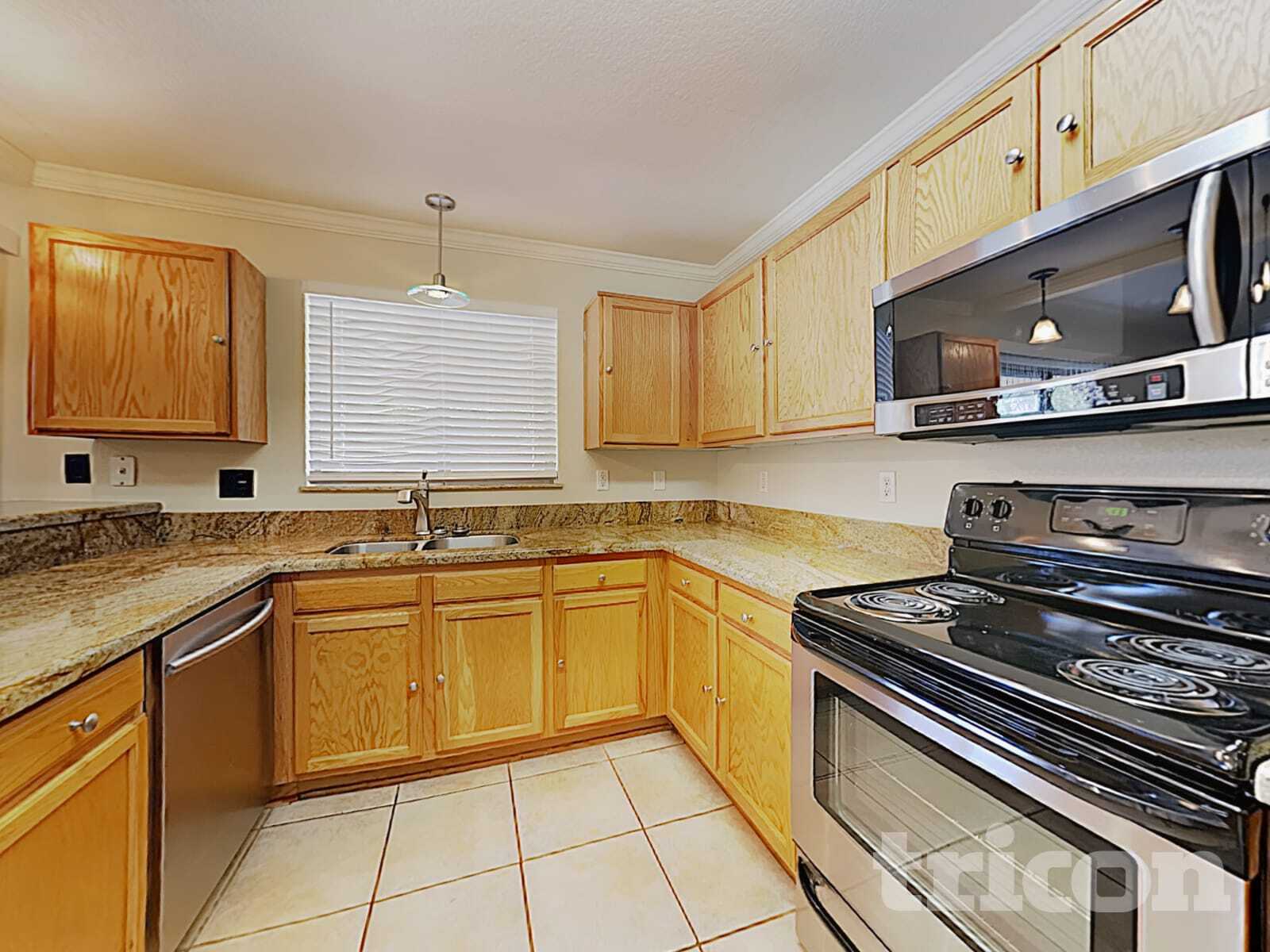 Building Photo - 16286 N 159th Dr