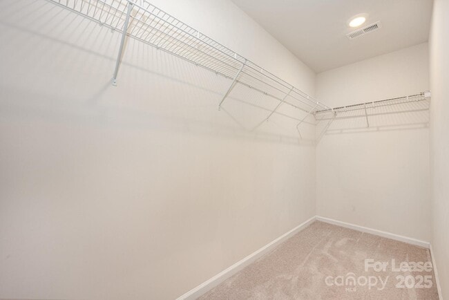 Building Photo - 9453 Avery Lilac Ln