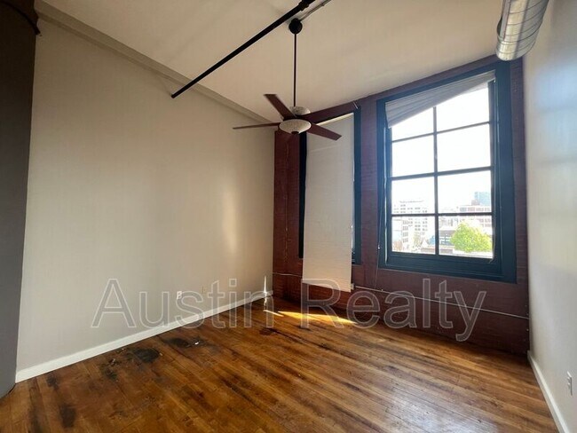 Building Photo - 1520 Washington Ave