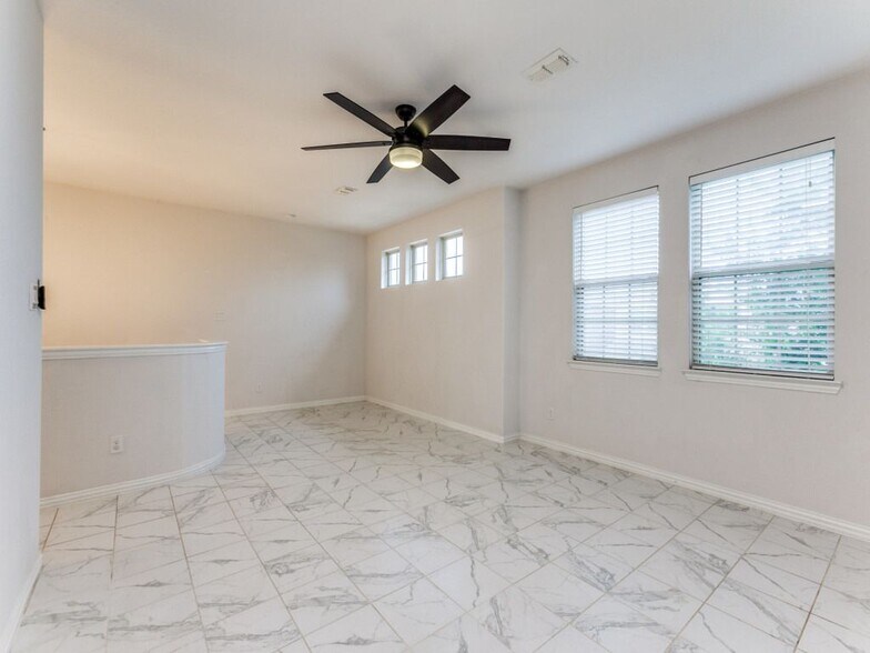Building Photo - 605 Ansley Wy